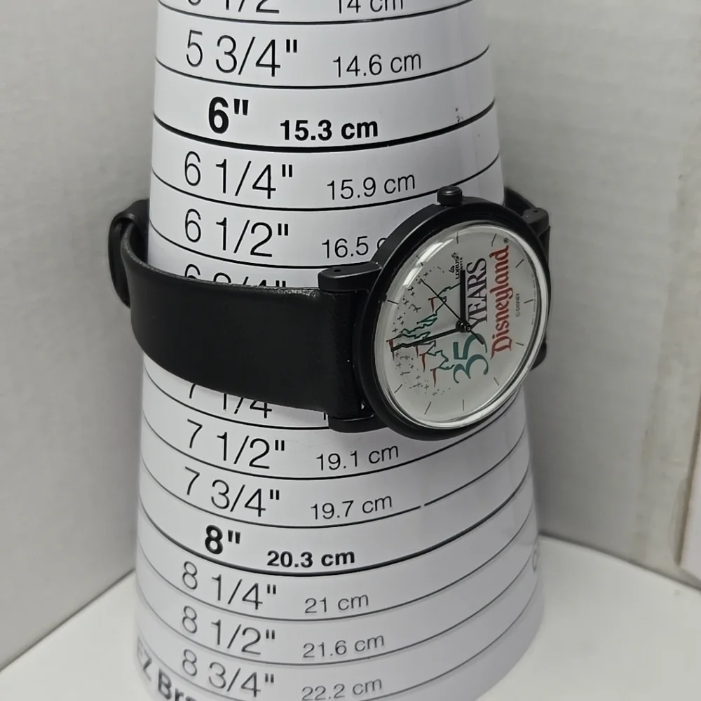 Disney Lorus 35 Years Disneyland Collectible Quartz Watch V511-8030 New Battery